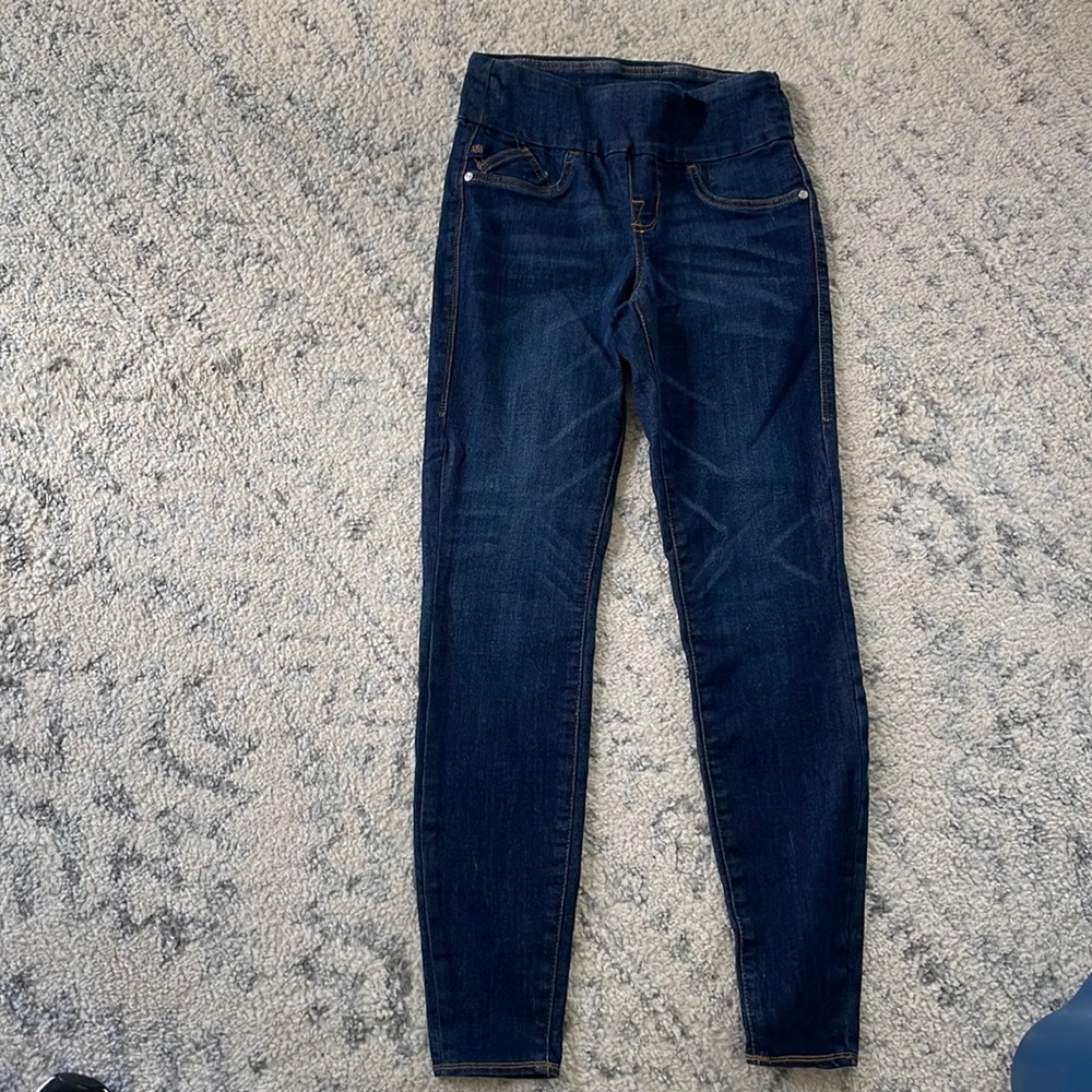 Rock & republic pull on jeans, soft stretchy